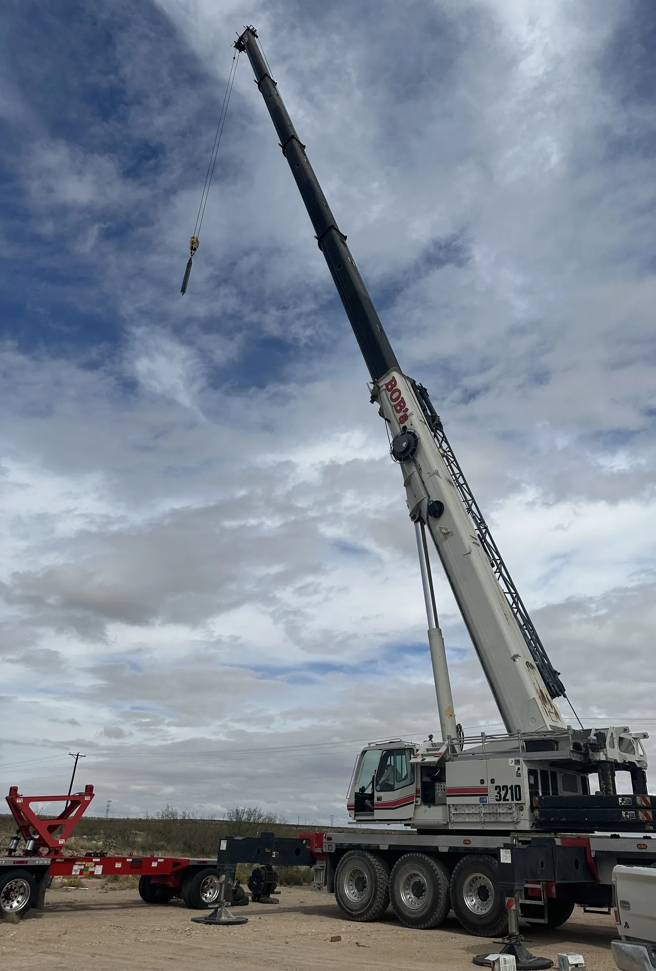 Link-Belt ATC-3210 crane with its main boom extended